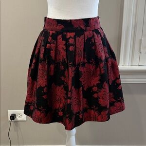 Alice + Olivia Black and Red / black Floral A-Line Skirt